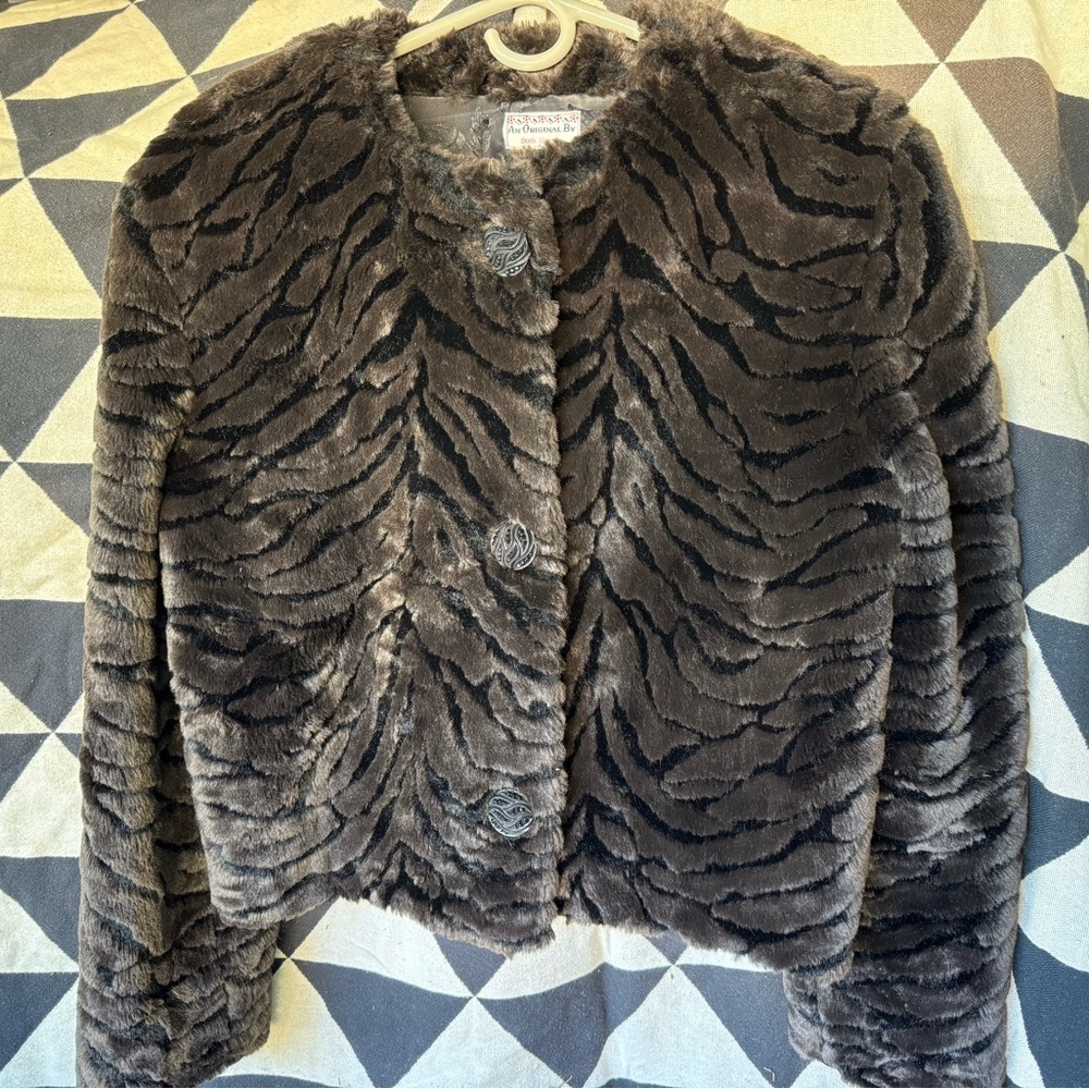 Vintage Boxy Handmade Faux Fur Zebra Print Jacket - Picture 2 of 13